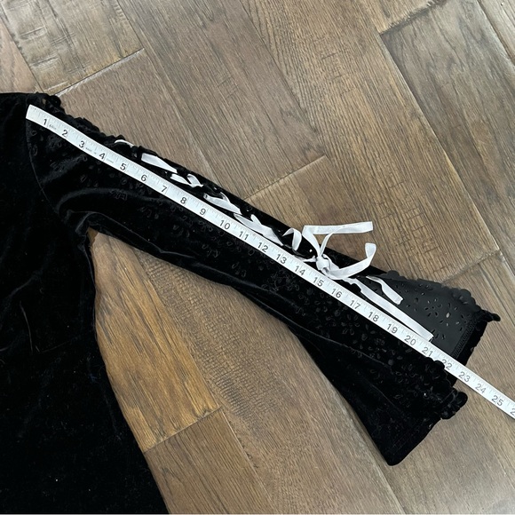 RK Long Sleeve with Tie Up Sleeves - Picture 13 of 14